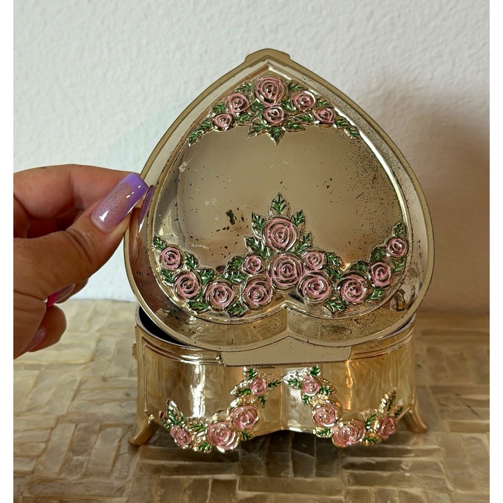 Heart-Shaped Decorative Trinket Jewelry Box Pink Rose Accents Hinged